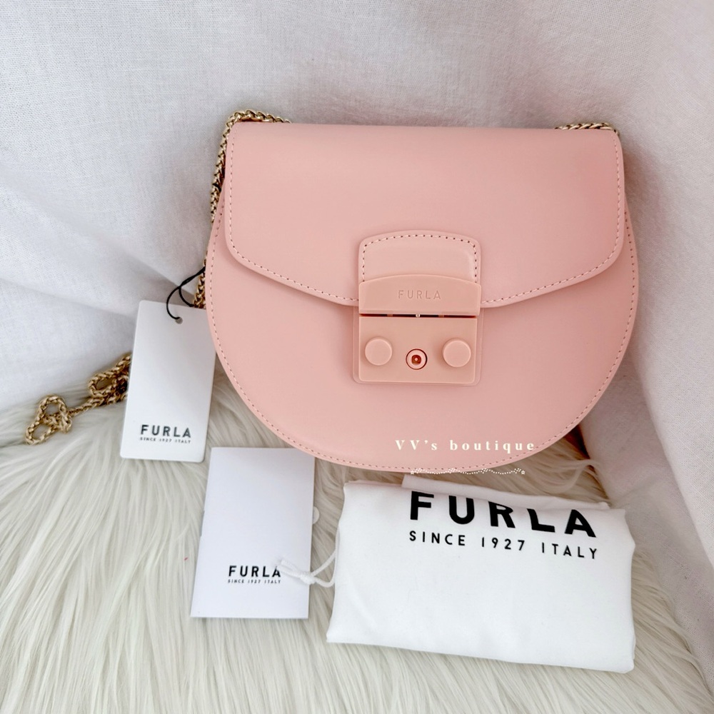 NWT Furla Metropolis Round Flap Crossbody Leather Bag Candy Rose BATJEP0 VNC000